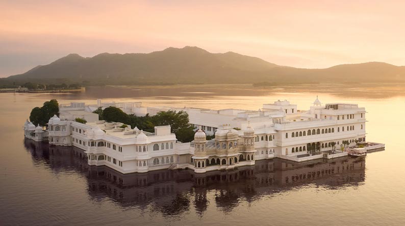 golden-triangle-tour-with-udaipur